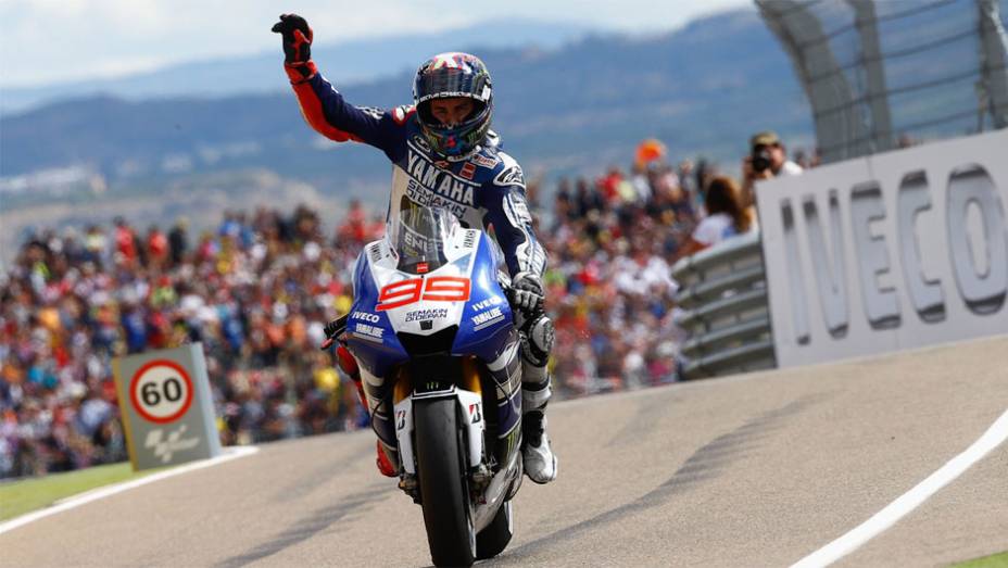 Jorge Lorenzo conquistou o segundo lugar | <a href="https://gutenberg.quatrorodas.abril.com.br/moto/noticias/motogp-polemica-marquez-vence-aragon-755576.shtml" rel="migration">Leia mais</a>