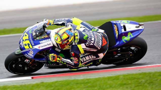 Valentino Rossi foi terceiro após batalha com Pedrosa e Dovizioso | <a href="https://gutenberg.quatrorodas.abril.com.br/moto/noticias/marquez-batalha-lorenzo-vence-gp-inglaterra-798447.shtml" rel="migration">Leia mais</a> Valentino Rossi foi terceiro após batalha com Pedrosa e Dovizioso | <a href="https://gutenberg.quatrorodas.abril.com.br/moto/noticias/marquez-batalha-lorenzo-vence-gp-inglaterra-798447.shtml" rel="migration">Leia mais</a>