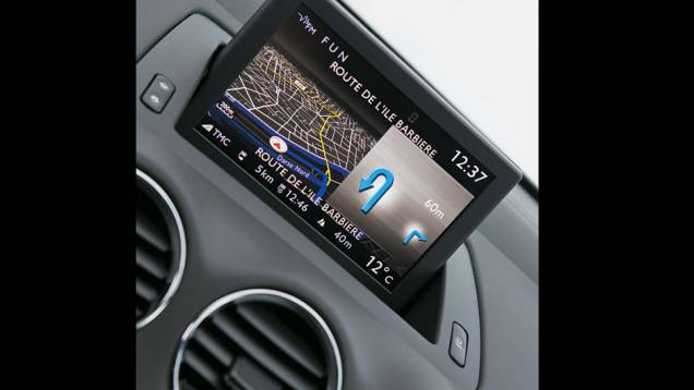O GPS é independente do rádio MP3... | <a href="https://gutenberg.quatrorodas.abril.com.br/carros/impressoes/peugeot-308-gti-650365.shtml" target="_blank" rel="migration">Leia mais</a> O GPS é independente do rádio MP3... | <a href="https://gutenberg.quatrorodas.abril.com.br/carros/impressoes/peugeot-308-gti-650365.shtml" target="_blank" rel="migration">Leia mais</a>