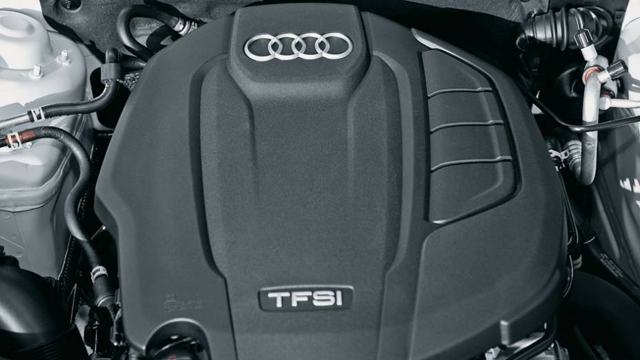 Motor 1.8 TFSI de 170 cv ganhou sistema start-stop. | <a href="https://gutenberg.quatrorodas.abril.com.br/carros/impressoes/audi-a4-676515.shtml" rel="migration">Leia mais</a>