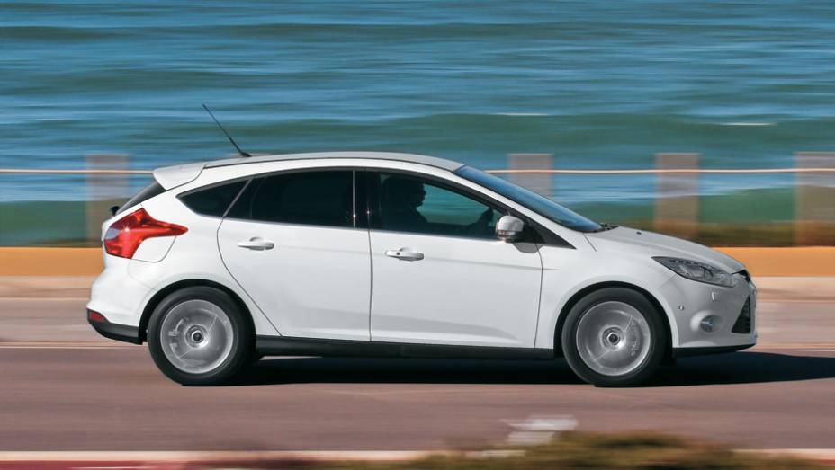 Apesar de 2,1 cm mais longo, ficou menor na altura e na largura. | <a href="https://gutenberg.quatrorodas.abril.com.br/carros/impressoes/ford-focus-680479.shtml" rel="migration">Leia mais</a>