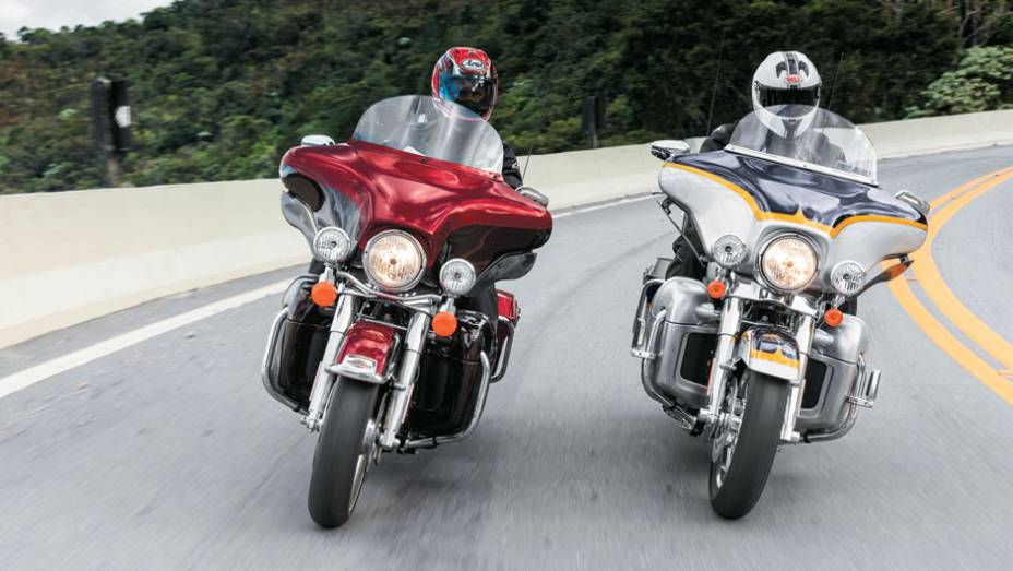 carenagens para as pernas, protegidasde tombinhos por tubos | <a href="https://gutenberg.quatrorodas.abril.com.br/moto/testes/h-d-ultra-classic-electra-glide-cvo-x-electra-glide-ultra-limited-702283.shtml" rel="migration">Leia mais</a>