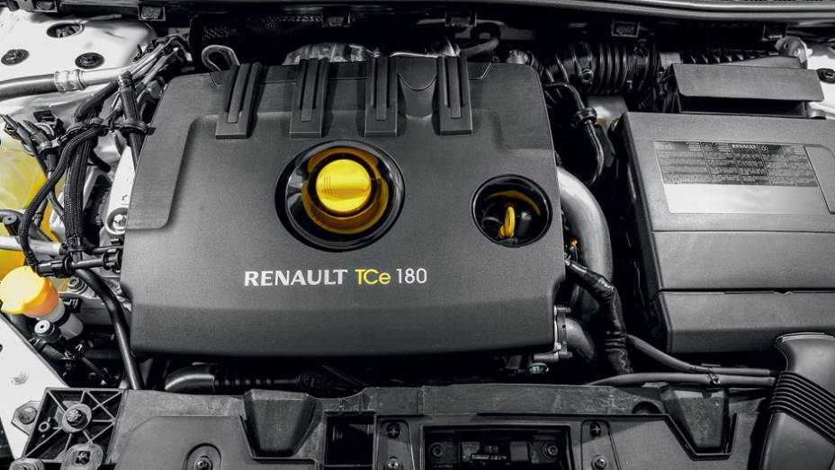 O motor 2.0 16V turbo foi emprestado pelo Mégane GT europeu | <a href="https://gutenberg.quatrorodas.abril.com.br/carros/lancamentos/renault-fluence-gt-725198.shtml" rel="migration">>Leia mais</a>