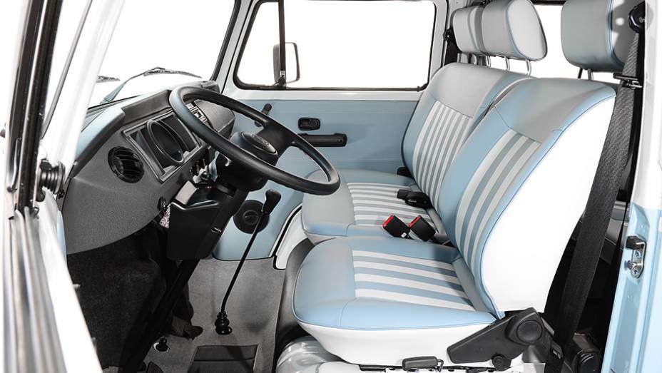 Acabamento interno faz alusão às versões de luxo de décadas passadas Acabamento interno faz alusão às versões de luxo de décadas passadas