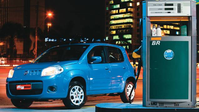 Use combustível de qualidade e só abasteça em postos de confiança. Faça sempre as contas antes de escolher entre o álcool e a gasolina. | <a href="https://gutenberg.quatrorodas.abril.com.br/reportagens/geral/viloes-consumo-841540.shtml" target="_blank" rel="migration">Leia mais</a> Use combustível de qualidade e só abasteça em postos de confiança. Faça sempre as contas antes de escolher entre o álcool e a gasolina. | <a href="https://gutenberg.quatrorodas.abril.com.br/reportagens/geral/viloes-consumo-841540.shtml" target="_blank" rel="migration">Leia mais</a>