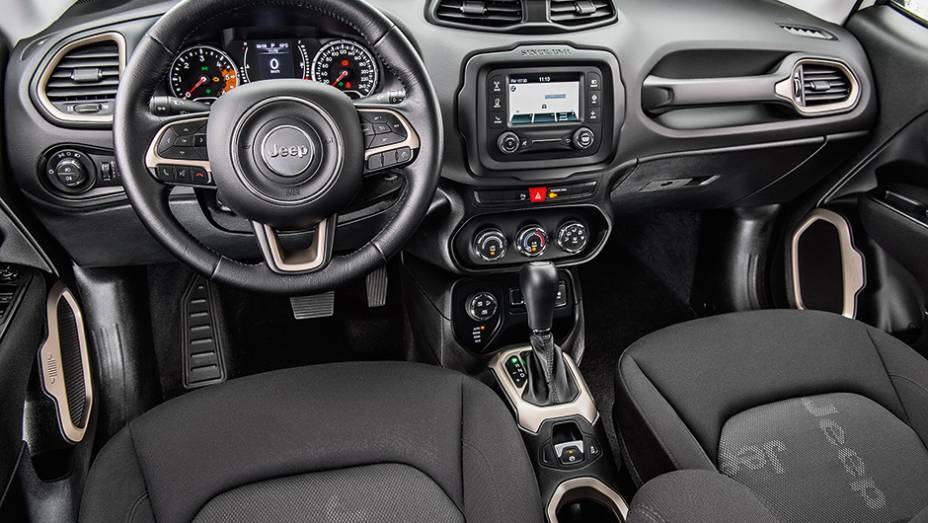 <a href="https://gutenberg.quatrorodas.abril.com.br//carros/comparativos/troller-t4-x-jeep-renegade-890323.shtml" target="_blank" rel="migration">Leia mais</a>