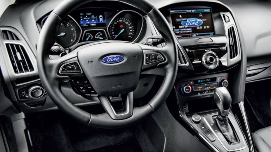 Comandos &agrave; m&atilde;o e painel emborrachado agrad&aacute;vel ao toque | <a href="https://gutenberg.quatrorodas.abril.com.br/carros/testes/ford-focus-fastback-titanium-plus-898220.shtml" target="_blank" rel="migration">Leia mais</a>