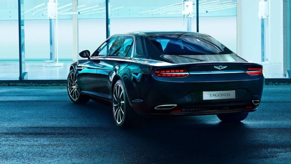 Aston Martin Lagonda | <a href="https://gutenberg.quatrorodas.abril.com.br/noticias/fabricantes/aston-martin-lanca-lagonda-dubai-812357.shtml" rel="migration">Leia mais</a>