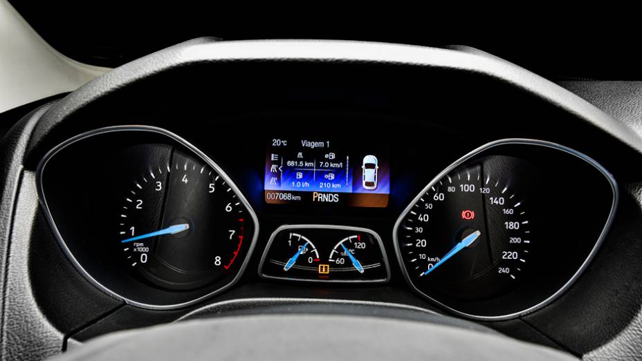 Vers&atilde;o Titanium incorpora tela de LCD colorida com 4,2 polegadas... | <a href="https://gutenberg.quatrorodas.abril.com.br/carros/impressoes/ford-focus-fastback-889520.shtml" rel="migration">Leia mais</a>