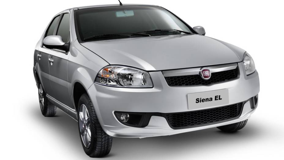 Notou a semelhança com algum modelo Fiat? Palio Weekend, Siena e Strada receberam uma reestilização a la Grand Siena, como se percebe no Siena EL | <a href="https://gutenberg.quatrorodas.abril.com.br/carros/lancamentos/fiat-palio-weekend-siena-strada-2013-688581.shtm" rel="migration"></a>