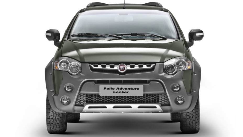 Por falar na versão aventureira, olha ela aí: grade cromada e para-choque frontal são inéditos | <a href="https://gutenberg.quatrorodas.abril.com.br/carros/lancamentos/fiat-palio-weekend-siena-strada-2013-688581.shtml" rel="migration">Leia mais</a>