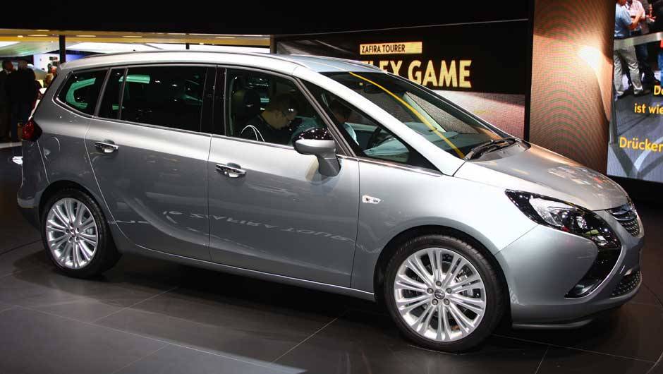 Estande da Opel no Salão de Frankfurt 2011