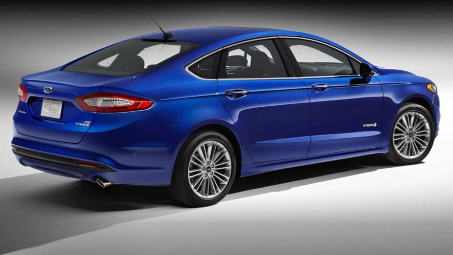 Ford Fusion | <a href="https://gutenberg.quatrorodas.abril.com.br/salao-do-automovel/2012/carros/fusion-706006.shtml" rel="migration">Leia mais</a>