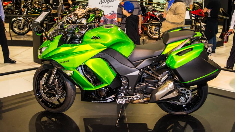 Kawasaki Ninja 1000 Tourer ABS | <a href="https://gutenberg.quatrorodas.abril.com.br/moto/galerias/kawasaki/kawasaki-ninja-1000-tourer-abs-2014-756549.shtml" rel="migration">Leia mais</a>