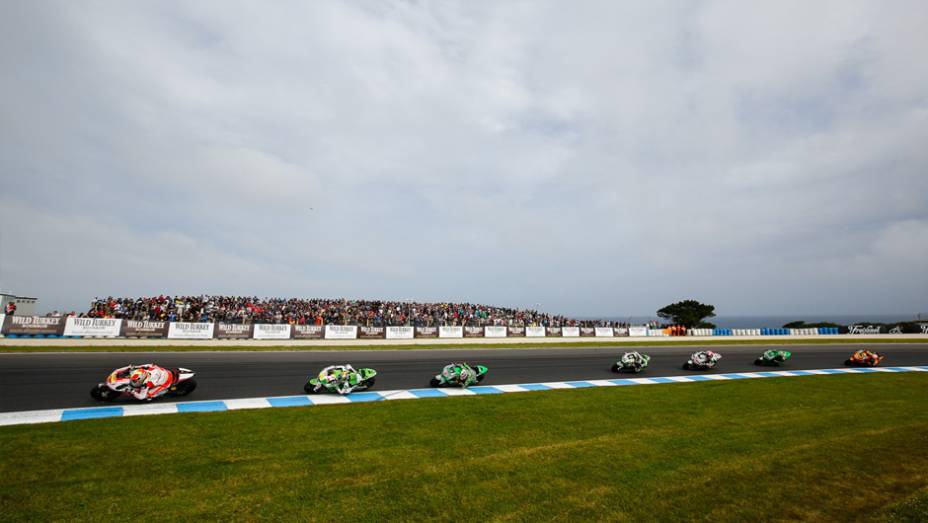 MotoGP 2014 em Phillip Island, Austrália | <a href="https://gutenberg.quatrorodas.abril.com.br/moto/noticias/motogp-valentino-rossi-vence-etapa-phillip-island-806658.shtml" rel="migration">Leia mais</a> MotoGP 2014 em Phillip Island, Austrália | <a href="https://gutenberg.quatrorodas.abril.com.br/moto/noticias/motogp-valentino-rossi-vence-etapa-phillip-island-806658.shtml" rel="migration">Leia mais</a>