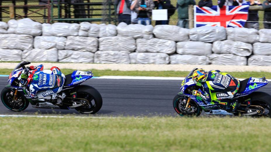 MotoGP 2014 em Phillip Island, Austrália | <a href="https://gutenberg.quatrorodas.abril.com.br/moto/noticias/motogp-valentino-rossi-vence-etapa-phillip-island-806658.shtml" rel="migration">Leia mais</a> MotoGP 2014 em Phillip Island, Austrália | <a href="https://gutenberg.quatrorodas.abril.com.br/moto/noticias/motogp-valentino-rossi-vence-etapa-phillip-island-806658.shtml" rel="migration">Leia mais</a>