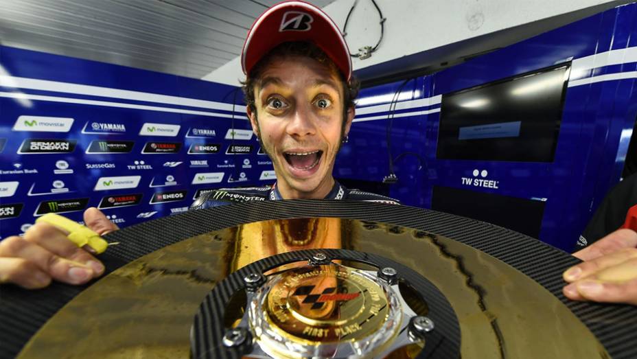 MotoGP 2014 em Phillip Island, Austrália | <a href="https://gutenberg.quatrorodas.abril.com.br/moto/noticias/motogp-valentino-rossi-vence-etapa-phillip-island-806658.shtml" rel="migration">Leia mais</a> MotoGP 2014 em Phillip Island, Austrália | <a href="https://gutenberg.quatrorodas.abril.com.br/moto/noticias/motogp-valentino-rossi-vence-etapa-phillip-island-806658.shtml" rel="migration">Leia mais</a>