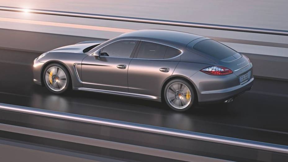 QUATRO PORTAS - Puristas da marca odiaram, mas o "cupê de 4 portas" da Porsche pegou em 2009 a onda do Mercedes CLS. Com motores V6 ou V8 e espaço para quatro, o Panamera é o Porsche que mais lembra o 911.