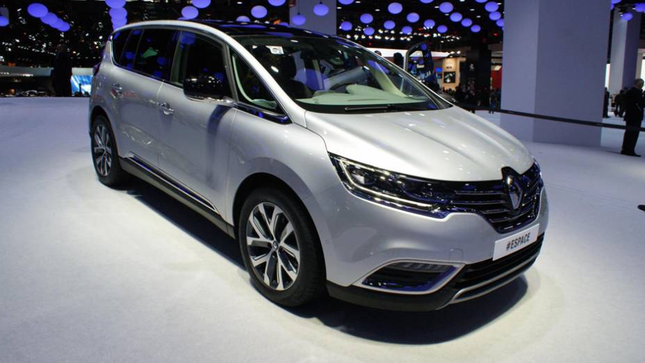 Renault lançou novo Espace no Salão de Paris | <a href="https://gutenberg.quatrorodas.abril.com.br/noticias/saloes/paris-2014/novo-espace-chega-cara-crossover-802372.shtml" rel="migration">Leia mais</a>