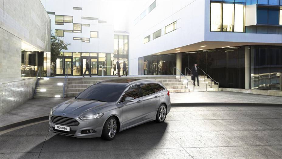 Ford Mondeo 2015 europeu | <a href="https://gutenberg.quatrorodas.abril.com.br/noticias/saloes/paris-2014/ford-mostra-mondeo-europeu-salao-paris-804106.shtml" rel="migration">Leia mais</a>