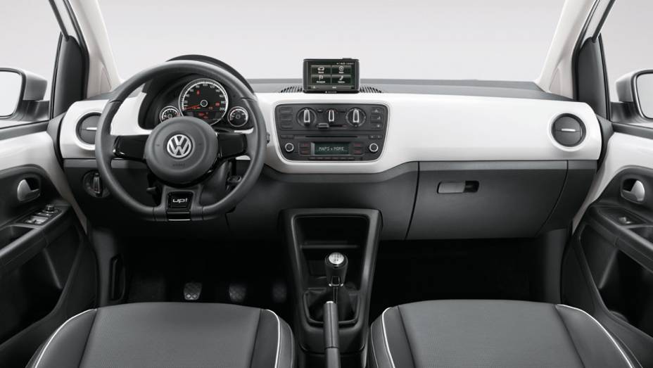 O interior tem apliques na mesma tonalidade do exterior e vários itens estéticos que deixam a cabine mais agradável de se ver | <a href="https://gutenberg.quatrorodas.abril.com.br/carros/lancamentos/volkswagen-up-772368.shtml" rel="migration">Leia mais</a>