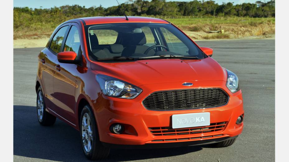 O Ka (hatch) terá sempre grade do tipo colméia preta | <a href="https://gutenberg.quatrorodas.abril.com.br/carros/lancamentos/ford-ka-794793.shtml" rel="migration">Leia mais</a>