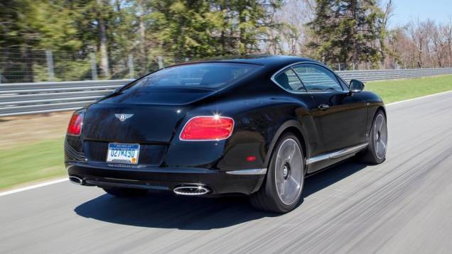 O Continental GT vem com rodas de liga-leve de 21 polegadas exclusivas e relógio Brietling Le Mans Edition | <a href="https://gutenberg.quatrorodas.abril.com.br/noticias/fabricantes/bentley-apresenta-continental-gt-mulsanne-le-mans-edition-740938.shtml" rel="migration"></a> O Continental GT vem com rodas de liga-leve de 21 polegadas exclusivas e relógio Brietling Le Mans Edition | <a href="https://gutenberg.quatrorodas.abril.com.br/noticias/fabricantes/bentley-apresenta-continental-gt-mulsanne-le-mans-edition-740938.shtml" rel="migration"></a>