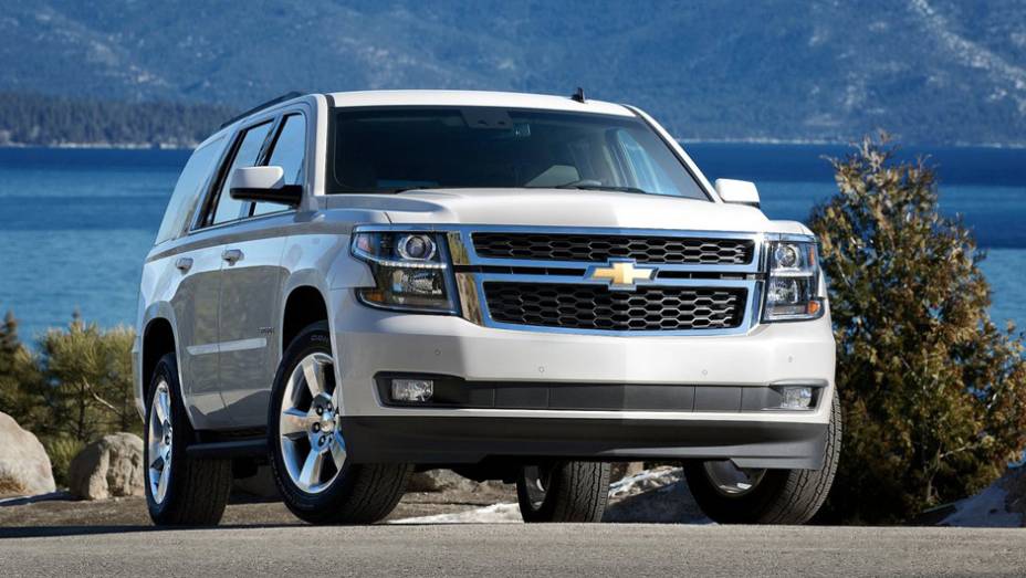 Chevrolet Tahoe: o SUV grandalhão é a escolha de Bob Adams, quarto marido da mãe de Ana | <a href="https://gutenberg.quatrorodas.abril.com.br/noticias/entretenimento/galeria-fotos-mostra-carros-50-tons-cinza-834960.shtml" rel="migration">Leia mais</a>