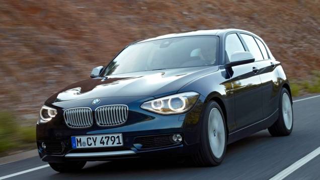 Segunda geração do hatchback cresce, ganha novos motores e fica mais requintada Segunda geração do hatchback cresce, ganha novos motores e fica mais requintada