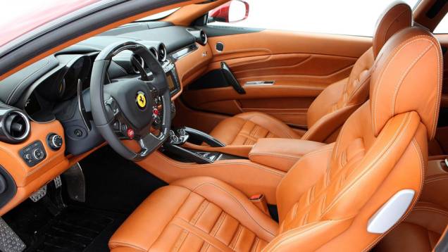 Cupê, perua ou crossover? A nova criação de Maranello está pronta para dividir opiniões Cupê, perua ou crossover? A nova criação de Maranello está pronta para dividir opiniões