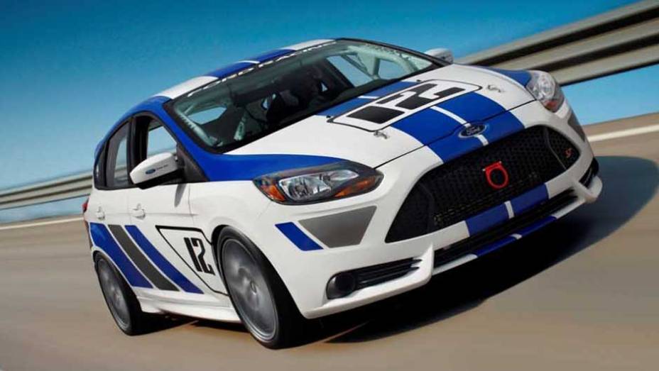 Focus ST-R - <a href="https://gutenberg.quatrorodas.abril.com.br/reportagens/salao/ford-focus-st-639743.shtml" rel="migration">Leia mais</a>