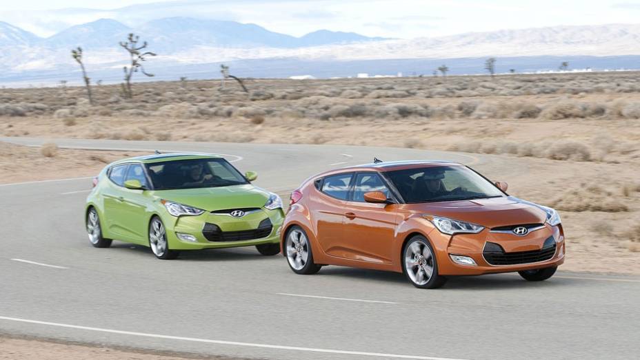 Hatch foi pensado para motoristas com espírito esportivo | <a href="https://gutenberg.quatrorodas.abril.com.br/carros/lancamentos/hyundai-veloster-641581.shtml" rel="migration">Leia mais</a>