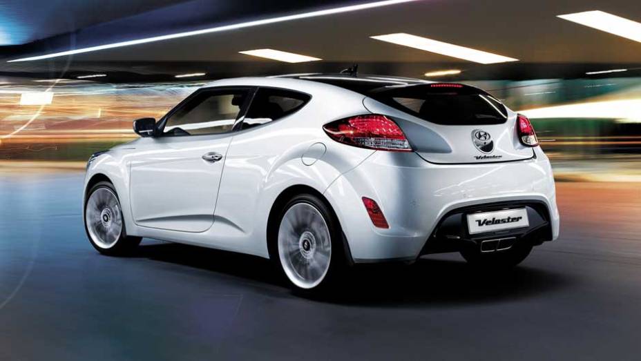 <a href="https://gutenberg.quatrorodas.abril.com.br/carros/lancamentos/hyundai-veloster-641581.shtml" rel="migration">Leia mais</a>