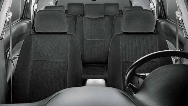 Minivan é o terceiro modelo da marca a desembarcar no Brasil. <a href="https://gutenberg.quatrorodas.abril.com.br/carros/lancamentos/jac-j6-635765.shtml" rel="migration">Leia mais</a> Minivan é o terceiro modelo da marca a desembarcar no Brasil. <a href="https://gutenberg.quatrorodas.abril.com.br/carros/lancamentos/jac-j6-635765.shtml" rel="migration">Leia mais</a>