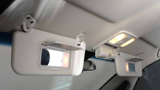 Minivan é o terceiro modelo da marca a desembarcar no Brasil. <a href="https://gutenberg.quatrorodas.abril.com.br/carros/lancamentos/jac-j6-635765.shtml" rel="migration">Leia mais</a> Minivan é o terceiro modelo da marca a desembarcar no Brasil. <a href="https://gutenberg.quatrorodas.abril.com.br/carros/lancamentos/jac-j6-635765.shtml" rel="migration">Leia mais</a>