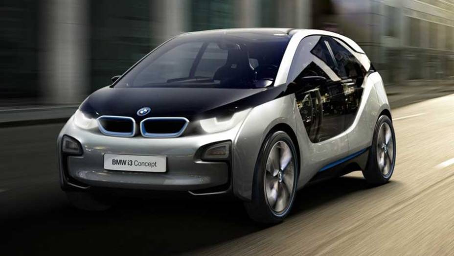 Compacto de quatro lugares, modelo inaugura a submarca de veículos elétricos da BMW. <a href="https://gutenberg.quatrorodas.abril.com.br/noticias/sustentabilidade-bmw-revela-detalhes-divisao-eletrica-i-natali-chiconi-297169_p.shtml" rel="migration">Leia mais</a>