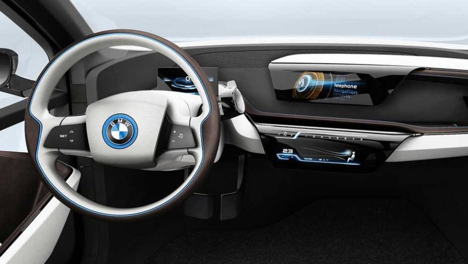 Compacto de quatro lugares, modelo inaugura a submarca de veículos elétricos da BMW. <a href="https://gutenberg.quatrorodas.abril.com.br/noticias/sustentabilidade-bmw-revela-detalhes-divisao-eletrica-i-natali-chiconi-297169_p.shtml" rel="migration">Leia mais</a>