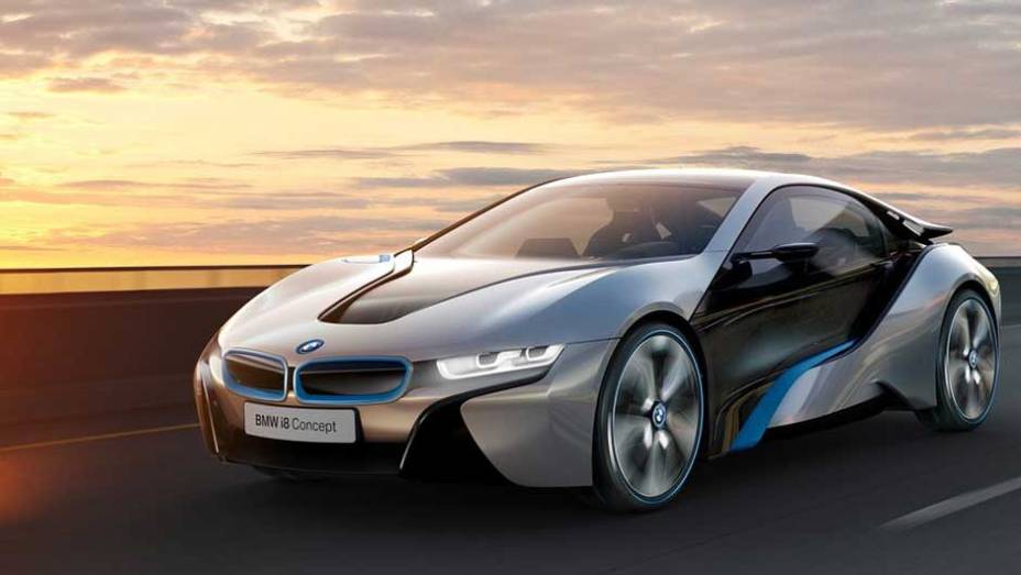 Esportivo de linhas futuristas, ele inaugura a divisão "i" de carros elétricos da BMW. <a href="https://gutenberg.quatrorodas.abril.com.br/noticias/sustentabilidade-bmw-revela-detalhes-divisao-eletrica-i-natali-chiconi-297169_p.shtml" rel="migration">Leia mais</a>