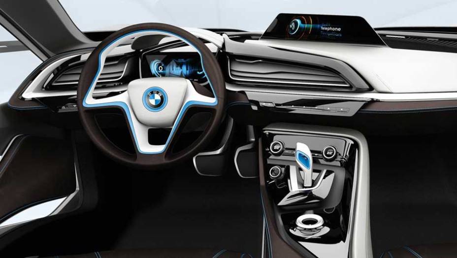 Esportivo de linhas futuristas, ele inaugura a divisão "i" de carros elétricos da BMW. <a href="https://gutenberg.quatrorodas.abril.com.br/noticias/sustentabilidade-bmw-revela-detalhes-divisao-eletrica-i-natali-chiconi-297169_p.shtml" rel="migration">Leia mais</a>