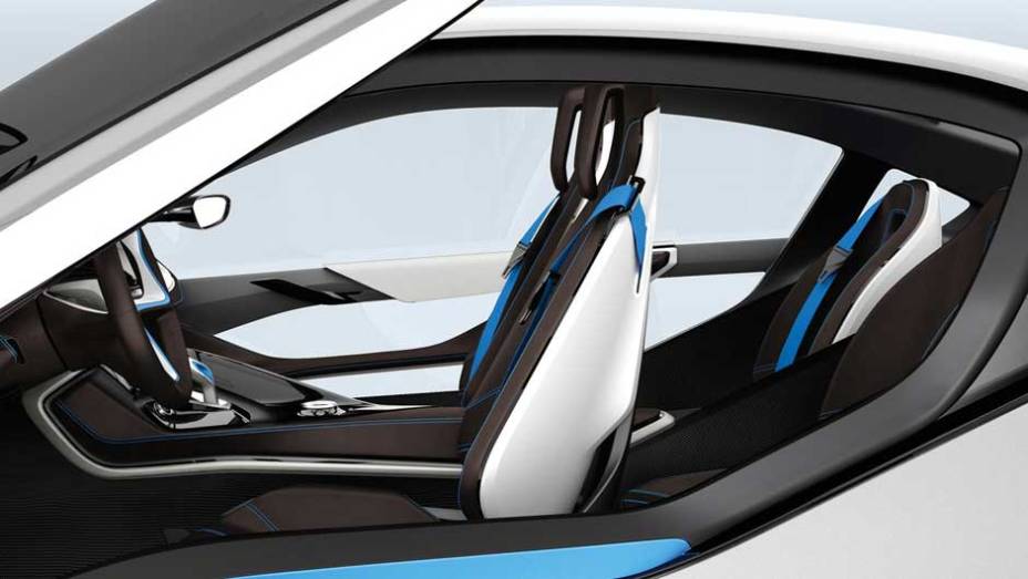 Esportivo de linhas futuristas, ele inaugura a divisão "i" de carros elétricos da BMW. <a href="https://gutenberg.quatrorodas.abril.com.br/noticias/sustentabilidade-bmw-revela-detalhes-divisao-eletrica-i-natali-chiconi-297169_p.shtml" rel="migration">Leia mais</a>