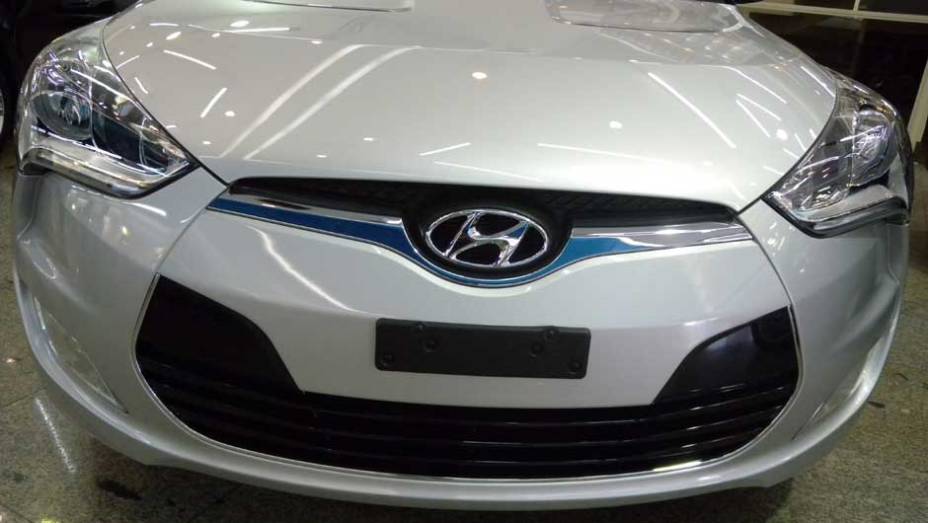 Hyundai Veloster | <a href="https://gutenberg.quatrorodas.abril.com.br/noticias/veloster-elantra-ja-estao-venda-concessionarias-hyundai-303518_p.shtml" rel="migration">Leia mais</a>