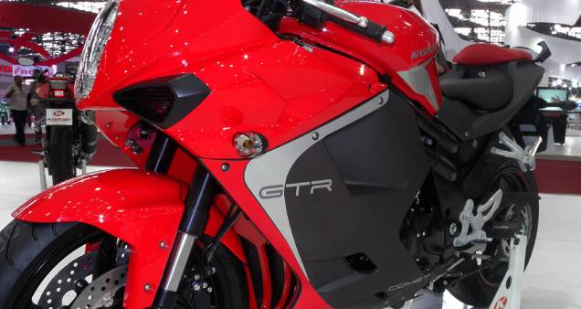 Moto está prevista para o segundo semestre de 2012 | <a href="https://gutenberg.quatrorodas.abril.com.br/moto/noticias/kasinski-lanca-comet-gt-650-642081.shtml" rel="migration">Leia mais</a> Moto está prevista para o segundo semestre de 2012 | <a href="https://gutenberg.quatrorodas.abril.com.br/moto/noticias/kasinski-lanca-comet-gt-650-642081.shtml" rel="migration">Leia mais</a>