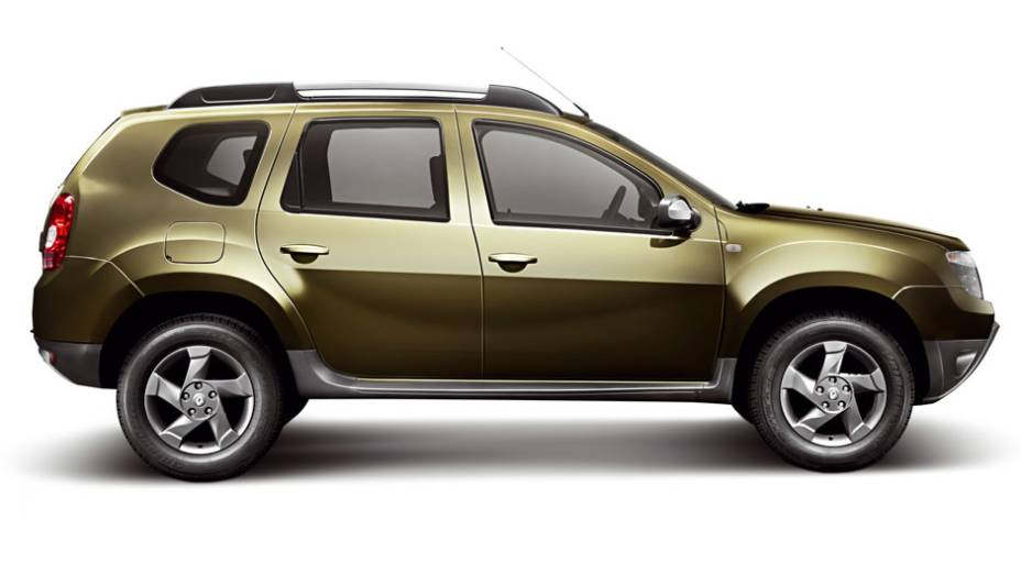 Na lateral, destaque para os paralamas musculosos | <a href="https://gutenberg.quatrorodas.abril.com.br/carros/lancamentos/renault-duster-642260.shtml" rel="migration">Leia mais</a>