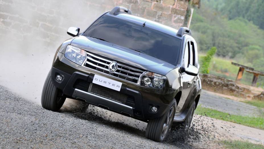 Modelo ter&aacute; cinco op&ccedil;&otilde;es de acabamento | <a href="https://gutenberg.quatrorodas.abril.com.br/carros/lancamentos/renault-duster-642260.shtml" rel="migration">Leia mais</a>
