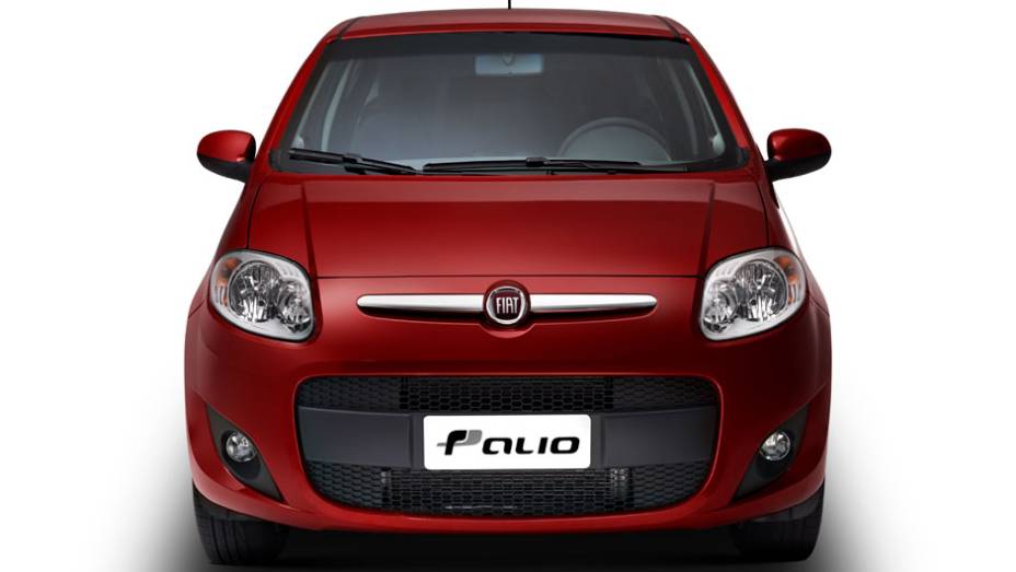 Friso cromado foi herdado do 500. <a href="https://gutenberg.quatrorodas.abril.com.br/carros/lancamentos/novo-fiat-palio-645462.shtml" rel="migration">Leia mais</a>