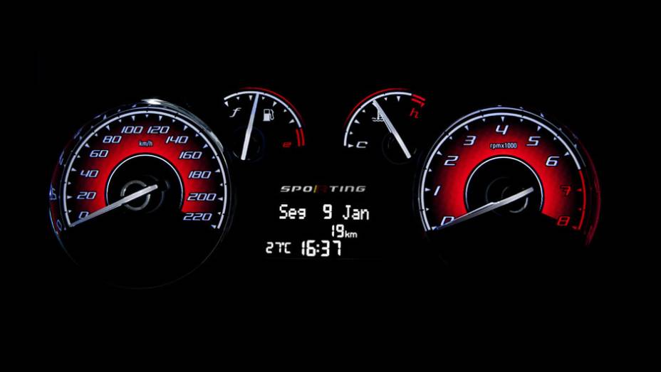 Quadro de instrumentos também é vermelho. <a href="https://gutenberg.quatrorodas.abril.com.br/carros/lancamentos/novo-fiat-palio-645462.shtml" rel="migration">Leia mais</a>