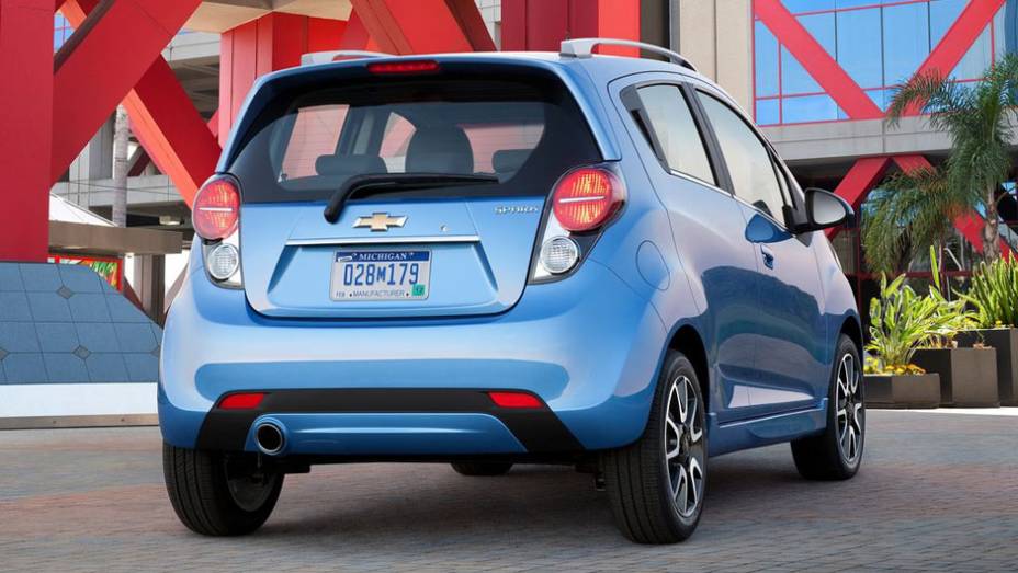 Motoriza&ccedil;&atilde;o que equipa o Spark &eacute; um propulsor 1.2 de quatro cilindros | <a href="https://gutenberg.quatrorodas.abril.com.br/reportagens/salao/chevrolet-spark-646704.shtml" rel="migration">Leia mais</a>