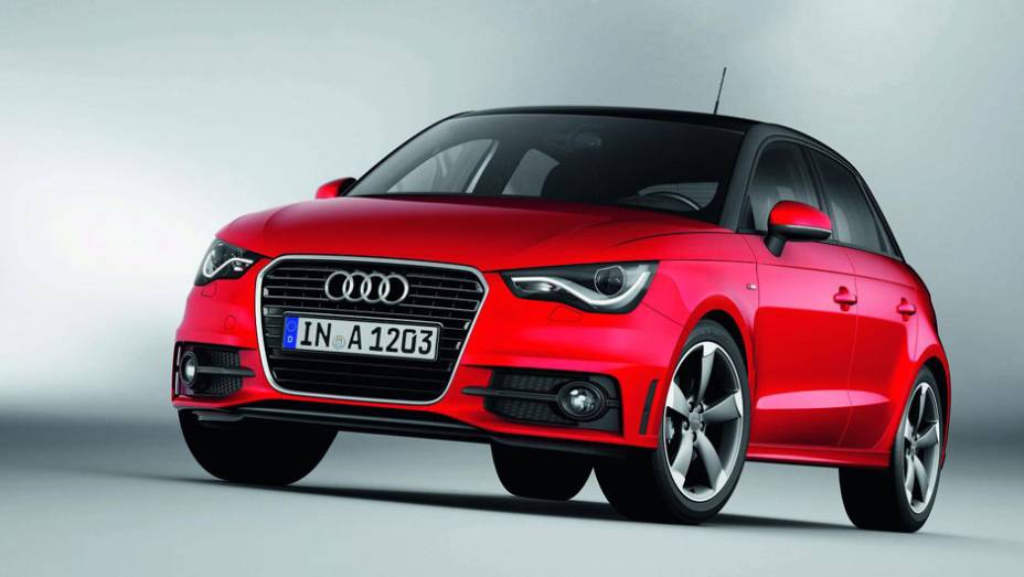 Com o pacote S-Line, o A1 Sportback fica ainda mais bonito | <a href="https://gutenberg.quatrorodas.abril.com.br/carros/lancamentos/audi-a1-sportback-646768.shtml" rel="migration">Leia mais</a>