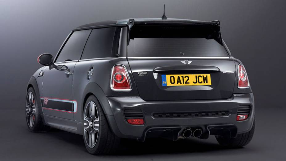 Ele promete ser ainda mais potente que o John Cooper Works... | <a href="https://gutenberg.quatrorodas.abril.com.br/saloes/paris/2012/mini-john-cooper-works-gp-702374.shtml" rel="migration">Leia mais</a>