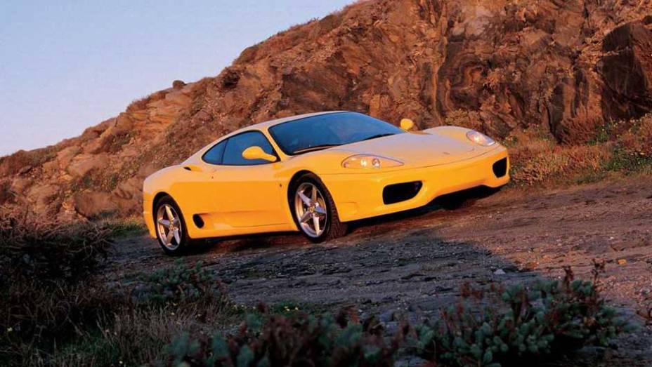 Ferrari 360 Modena: provavelmente a macchina mais conhecida dos últimos anos, ela também se tornou uma das Ferrari mais vendidas da história | <a href="https://gutenberg.quatrorodas.abril.com.br/noticias/sergio-pininfarina-morre-aos-85-anos-324190_p.shtml" target="_blank" rel="migration"></a>